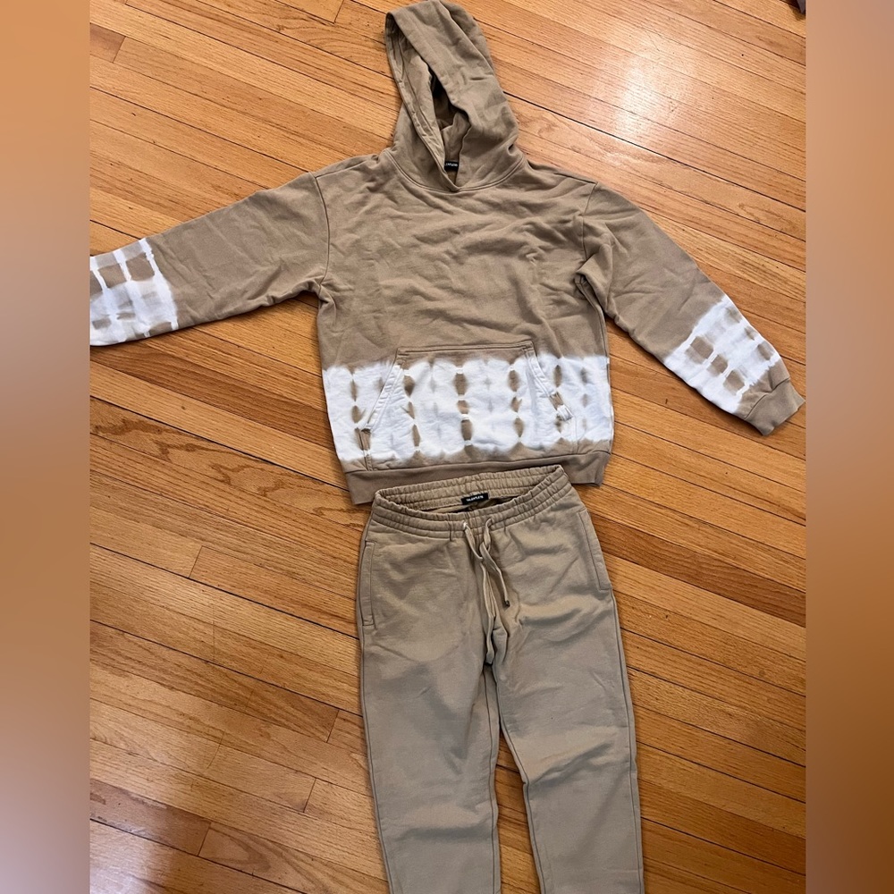 Talentless Tye Dye Sweatsuit